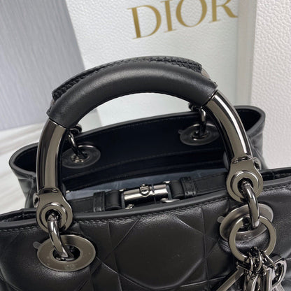 DIO handbag