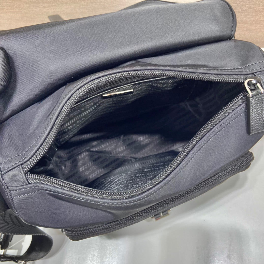 PRA Messenger Bag