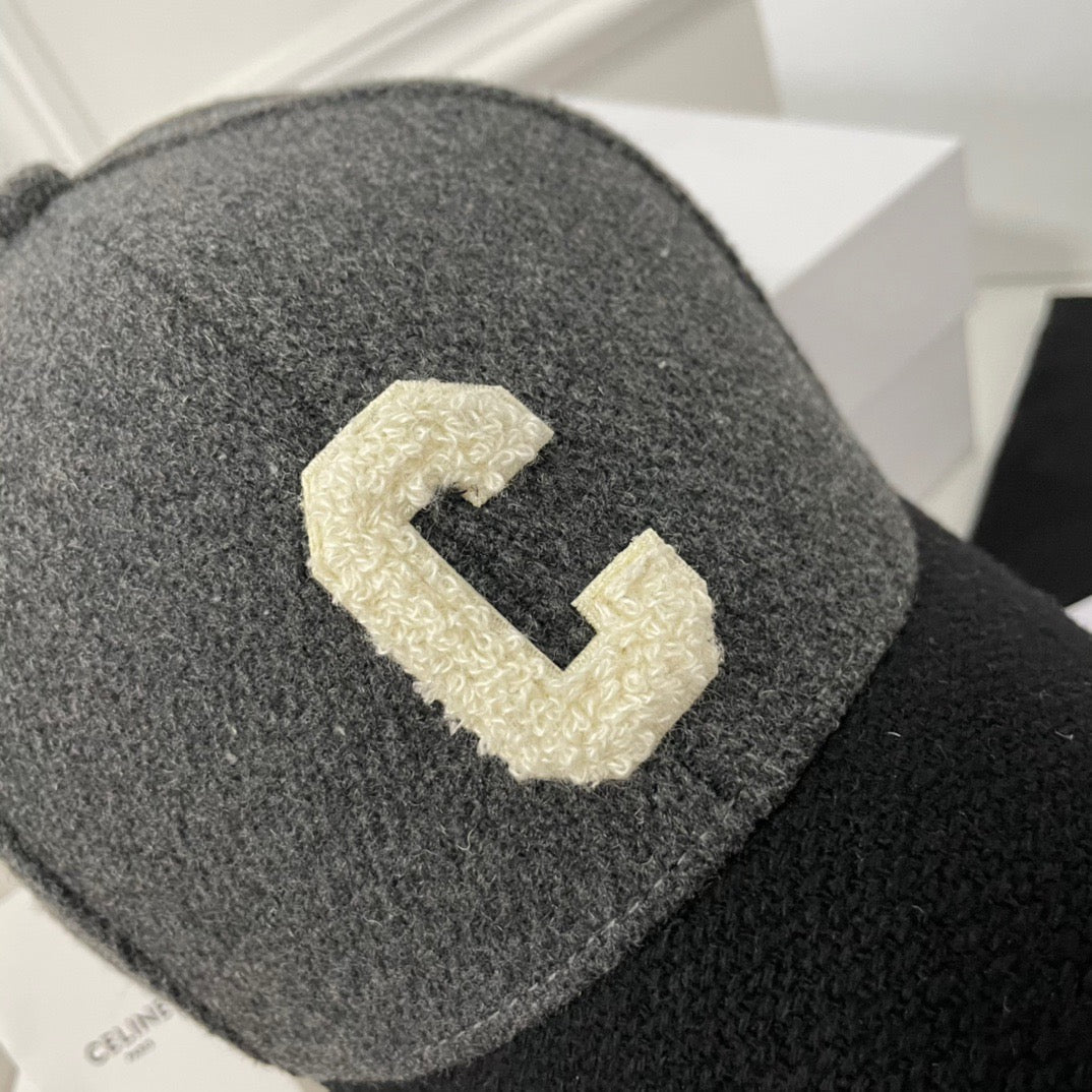 Caps
