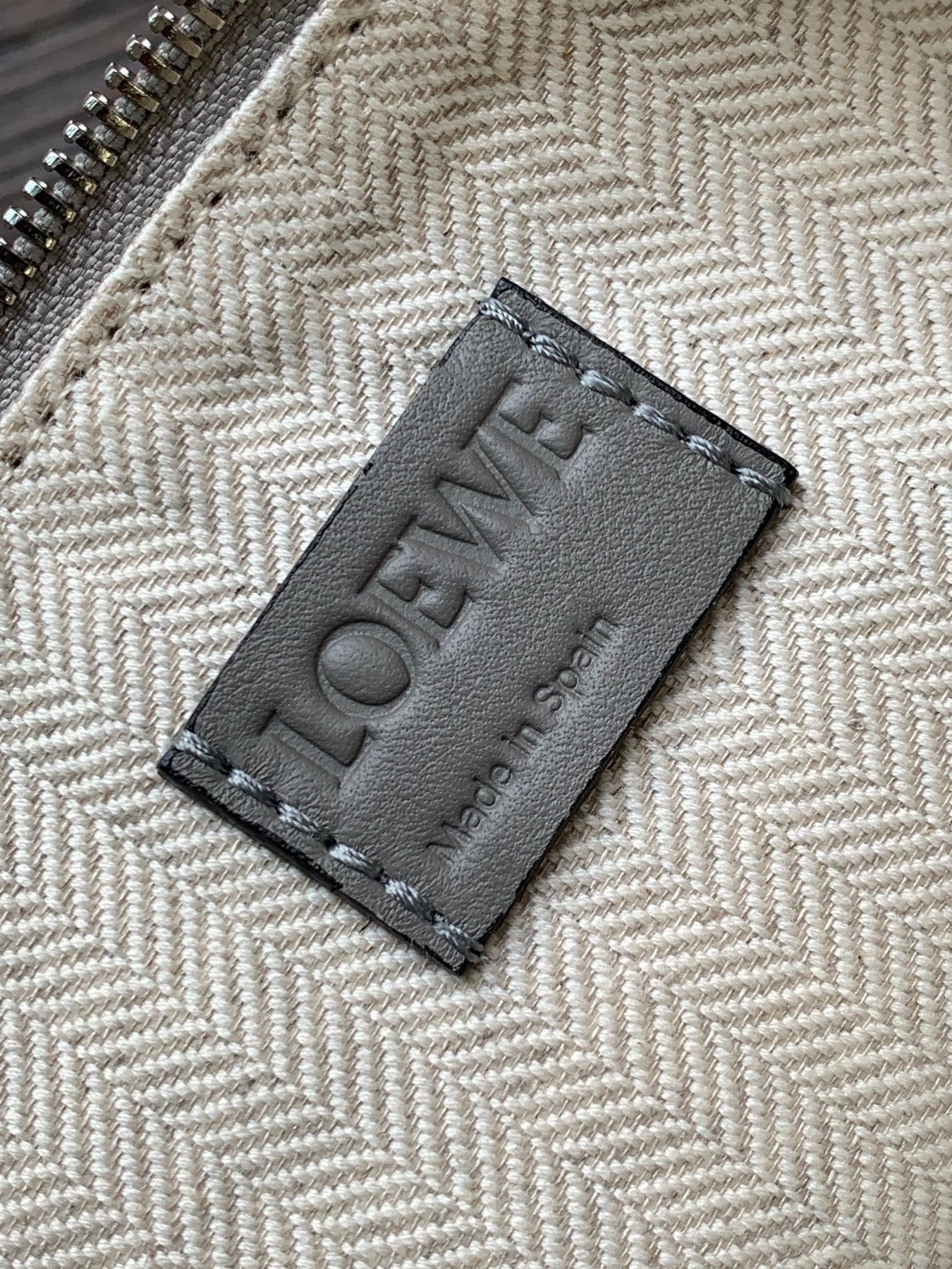 LO Messenger Bag