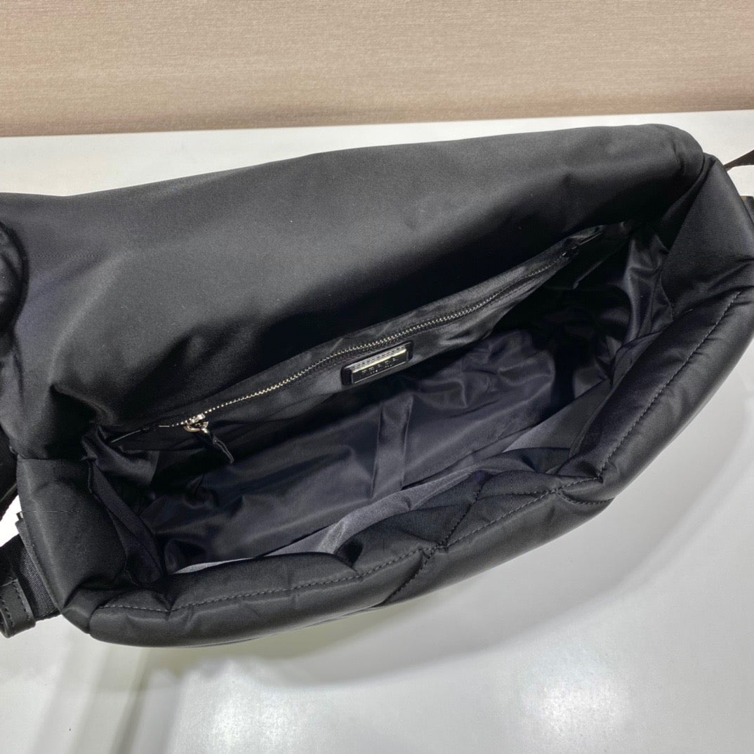 PRA Messenger Bag