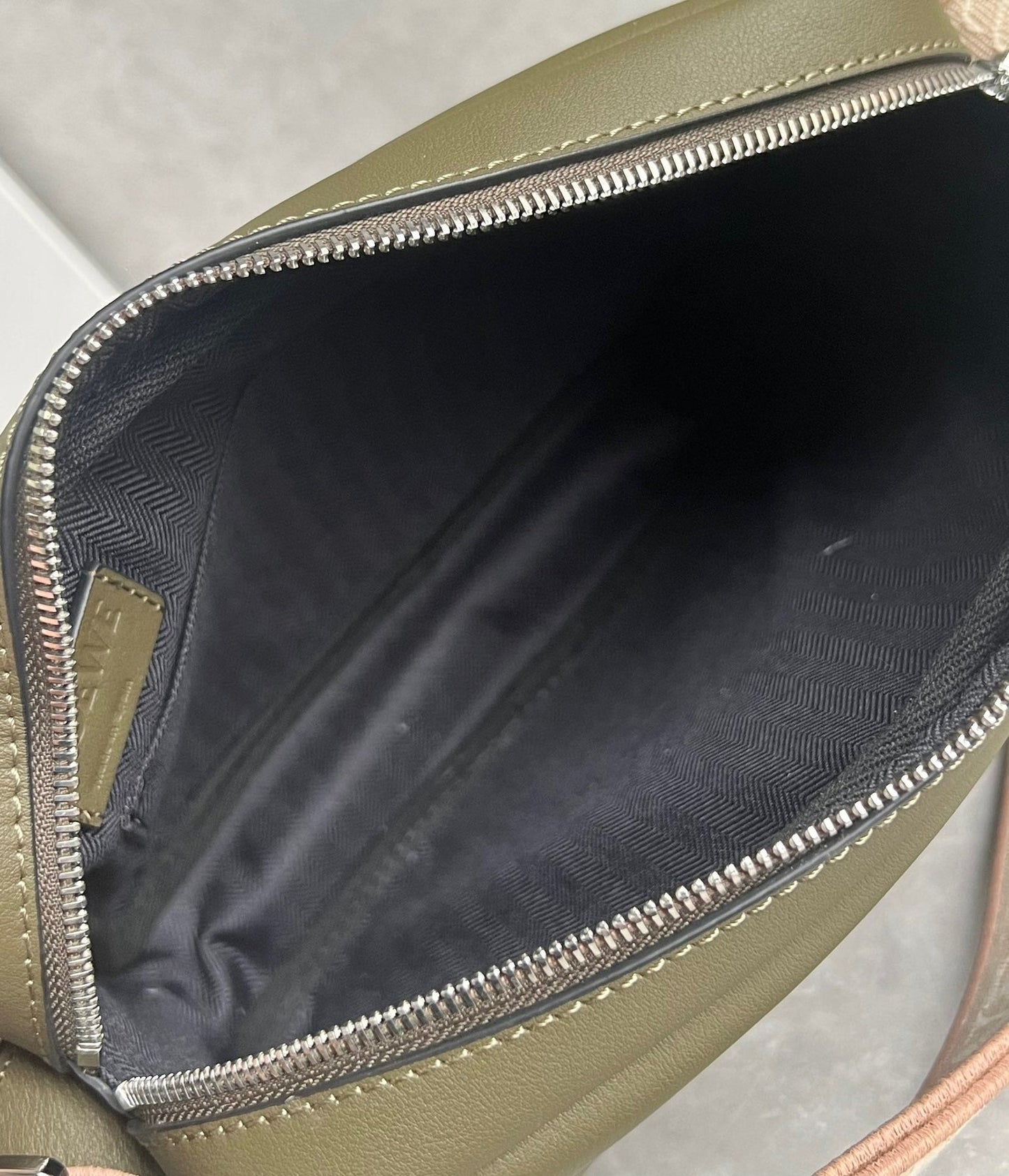 LO Messenger Bag