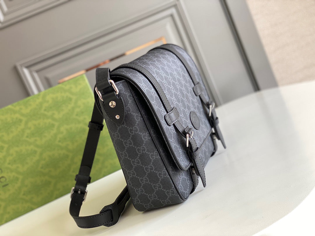 GUC Messenger Bag