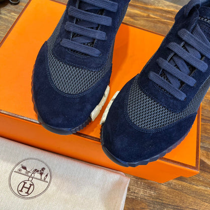 HERM Sneakers