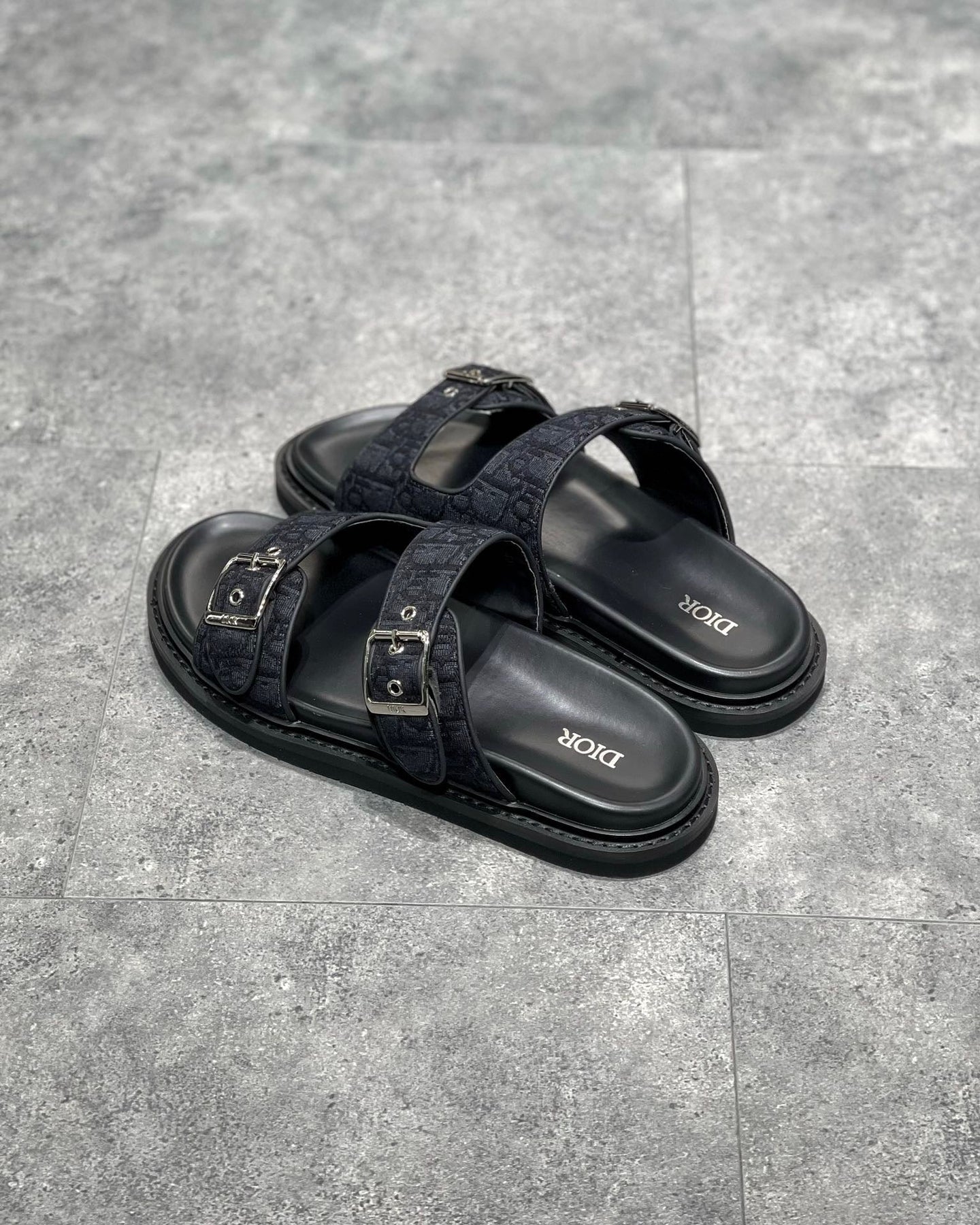 DIO Sandal