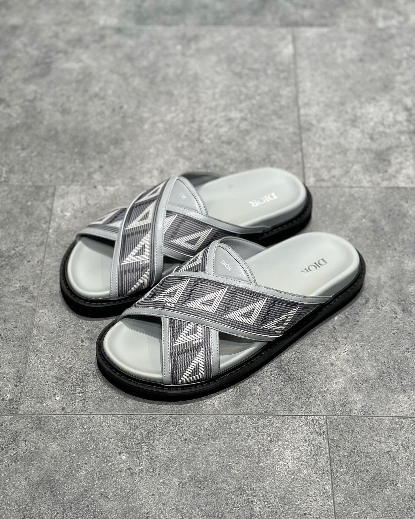 DIO Sandal