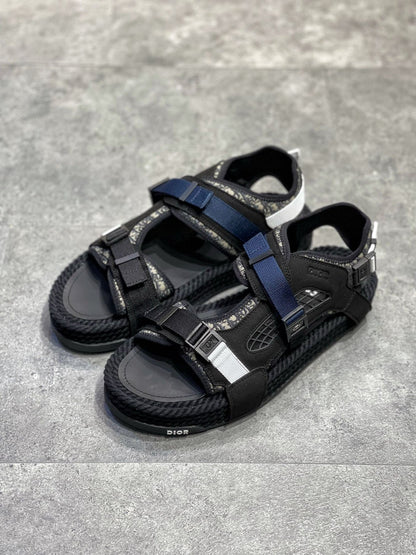 DIO Sandal