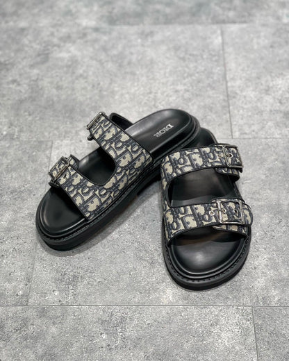 DIO Sandal