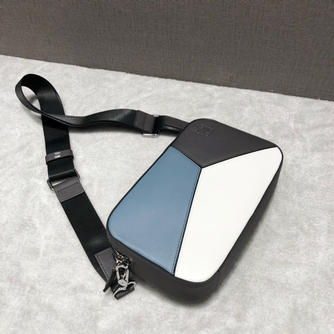 LO Messenger Bag