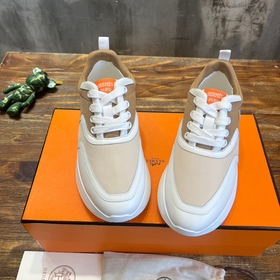 HERM Sneakers