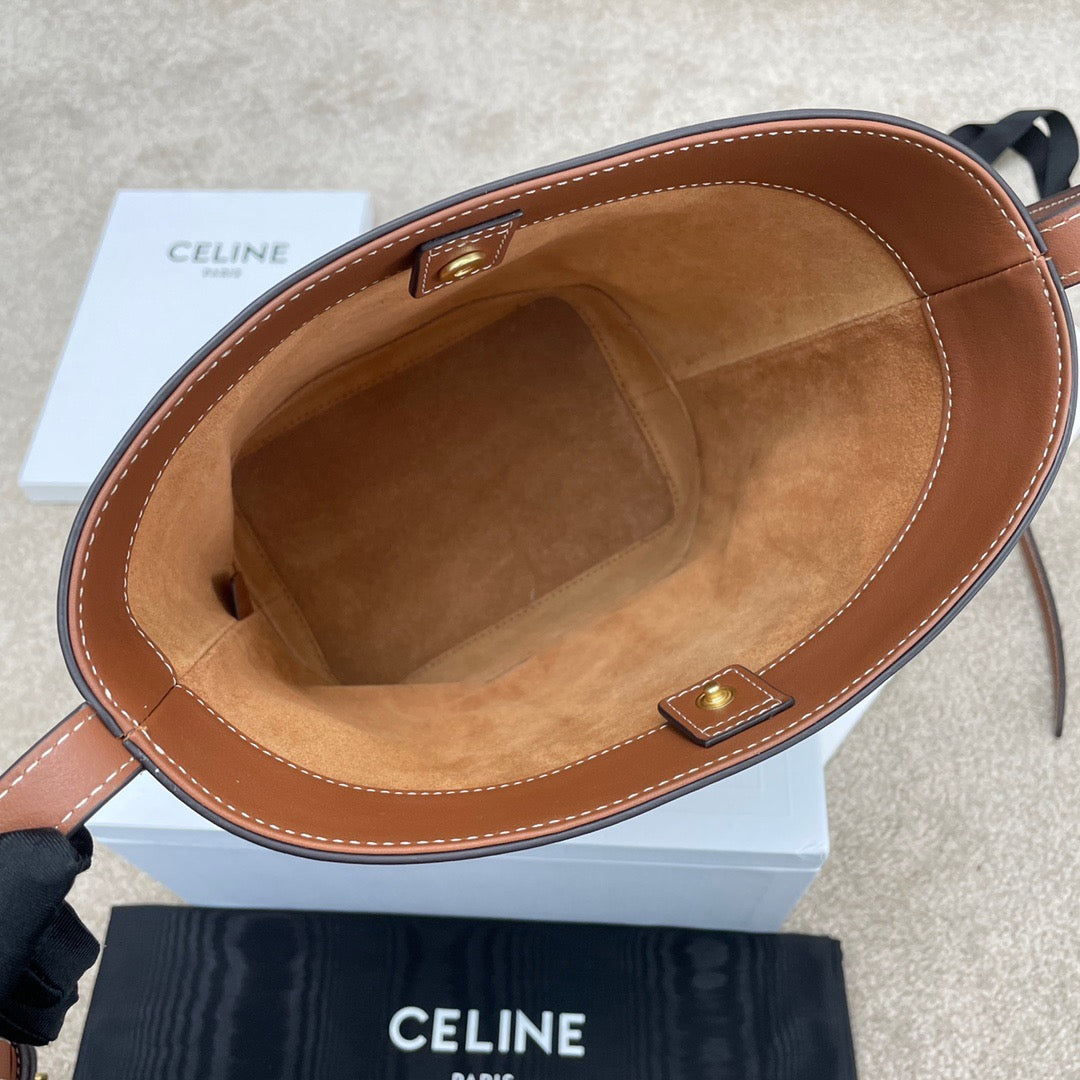 CEL Triomphe Bucket