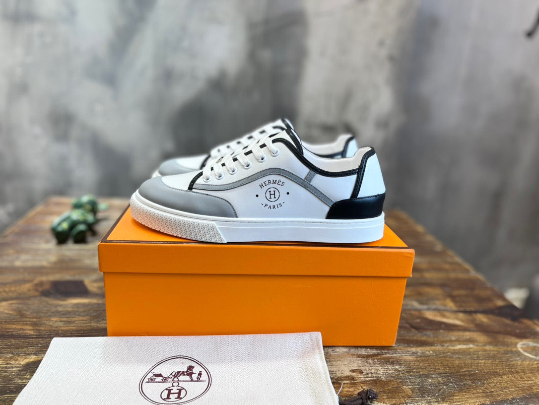 HERM Sneakers