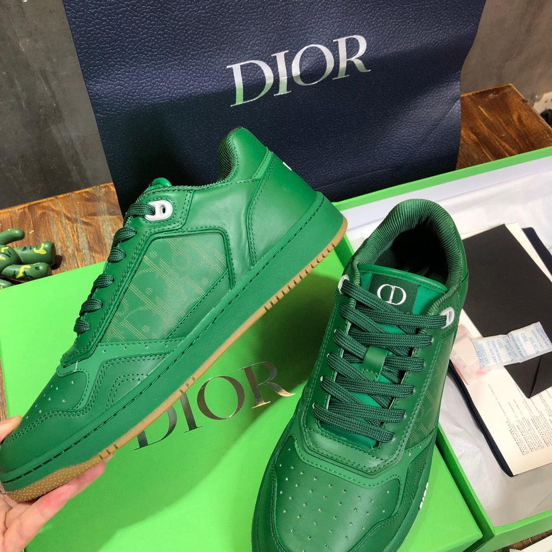 DIO Sneakers