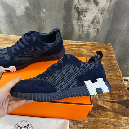 HERM Sneakers