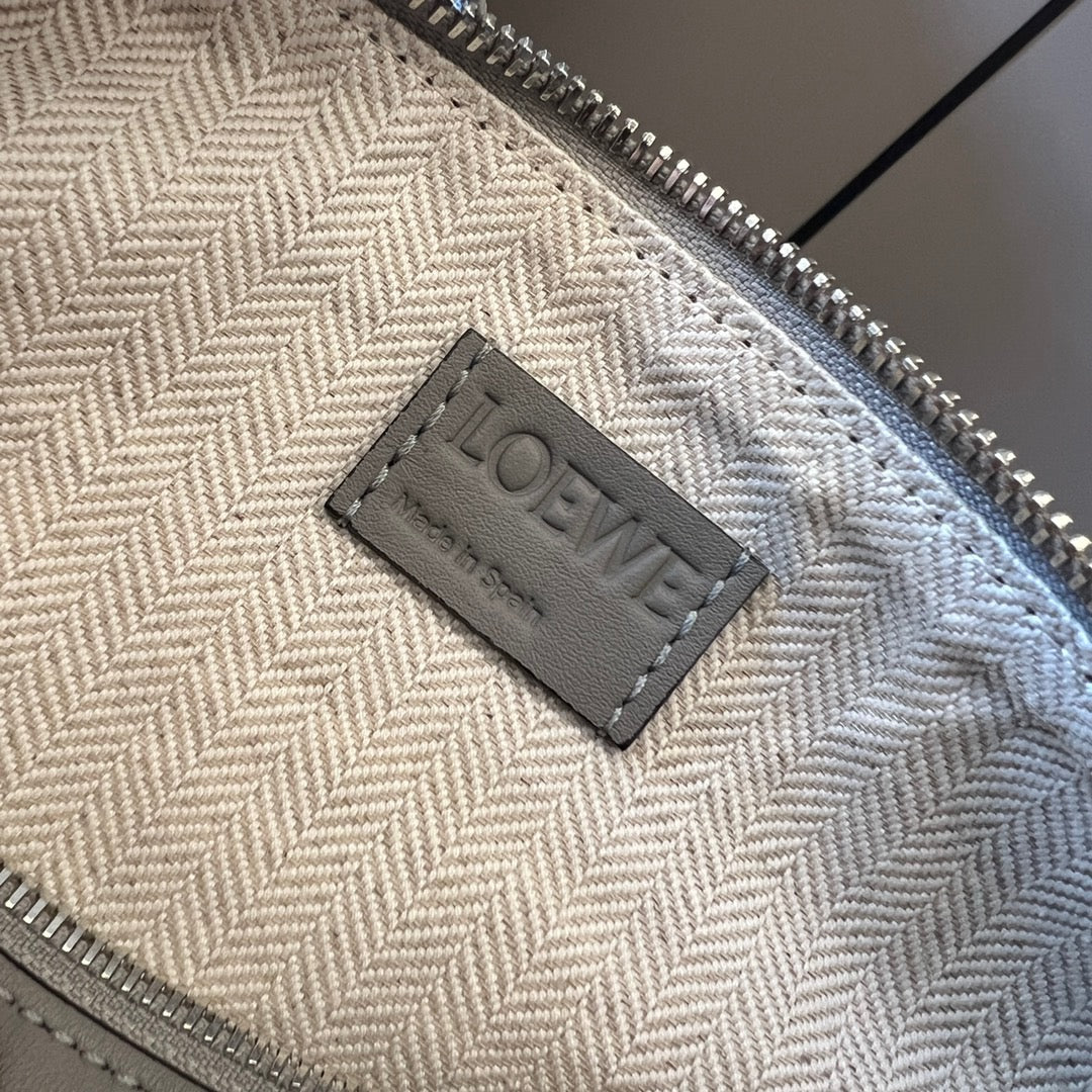 LO Messenger Bag