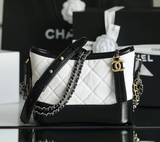 CHA Gabrielle Hobo (20cm)