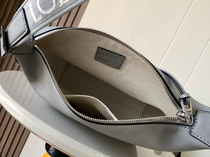 LO Messenger Bag