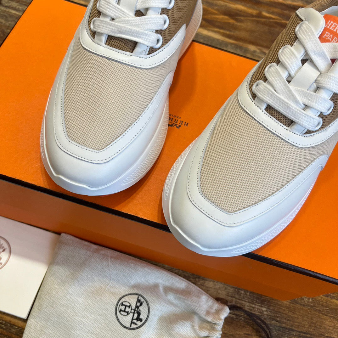 HERM Sneakers
