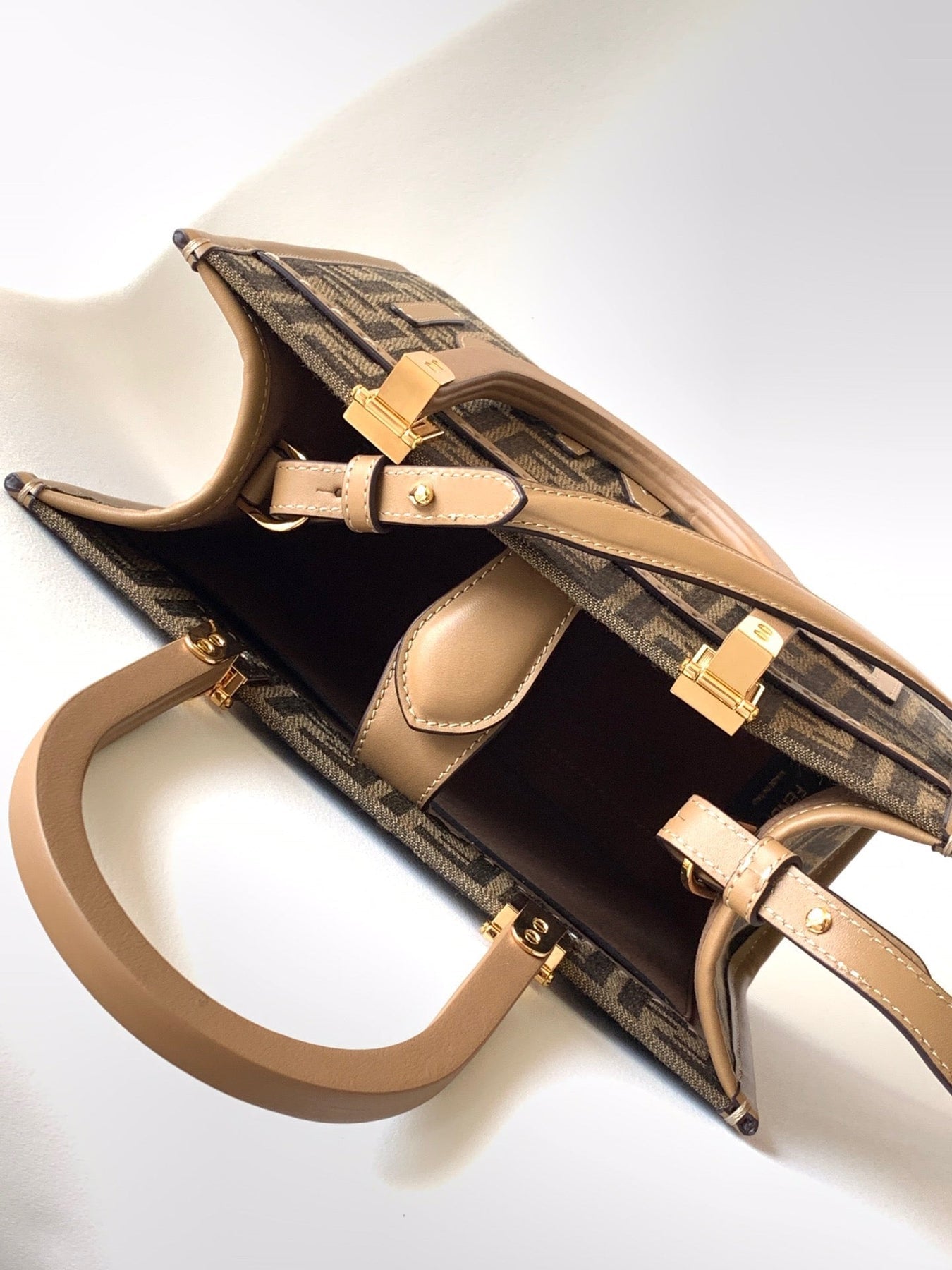 FEN Sunshine Shopper