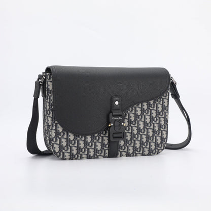 DIO Saddle Messenger Bag