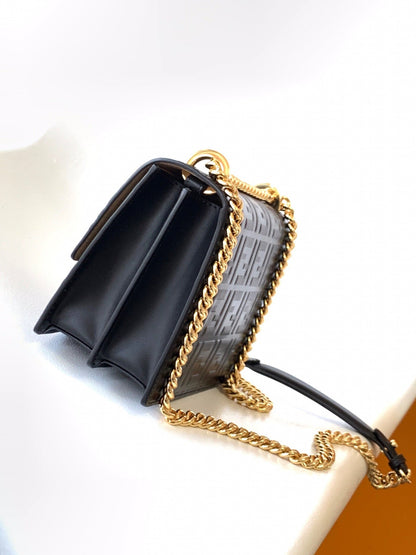 FEN Kan U Flap Bag (small)