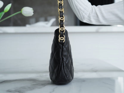CHA 22K Hobo Bag
