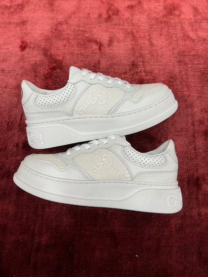 Sneakers & Shoes