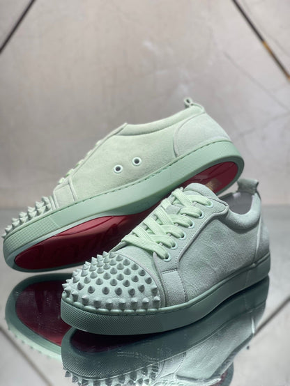 Sneakers & Shoes