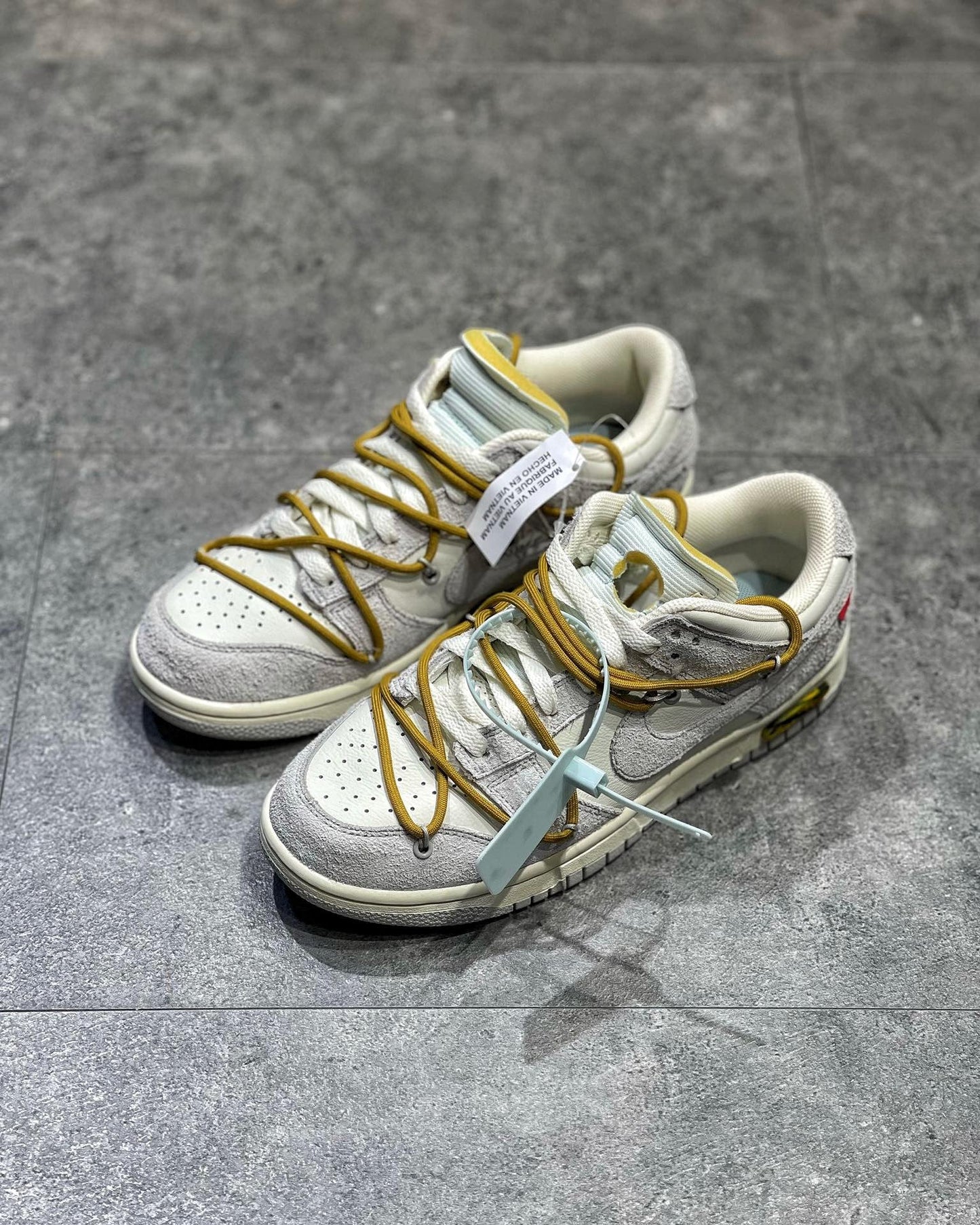 NKE Dunk x Off-White