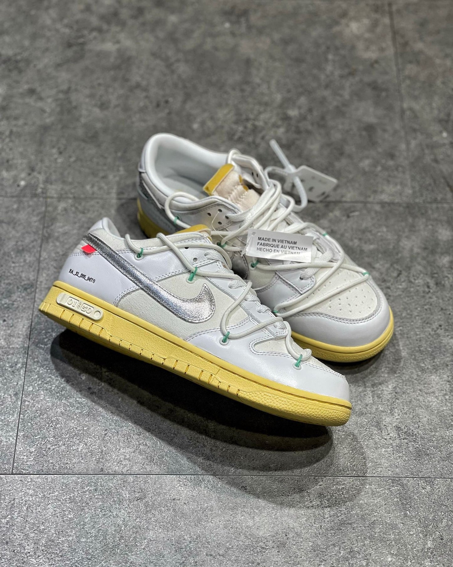 NKE Dunk x Off-White