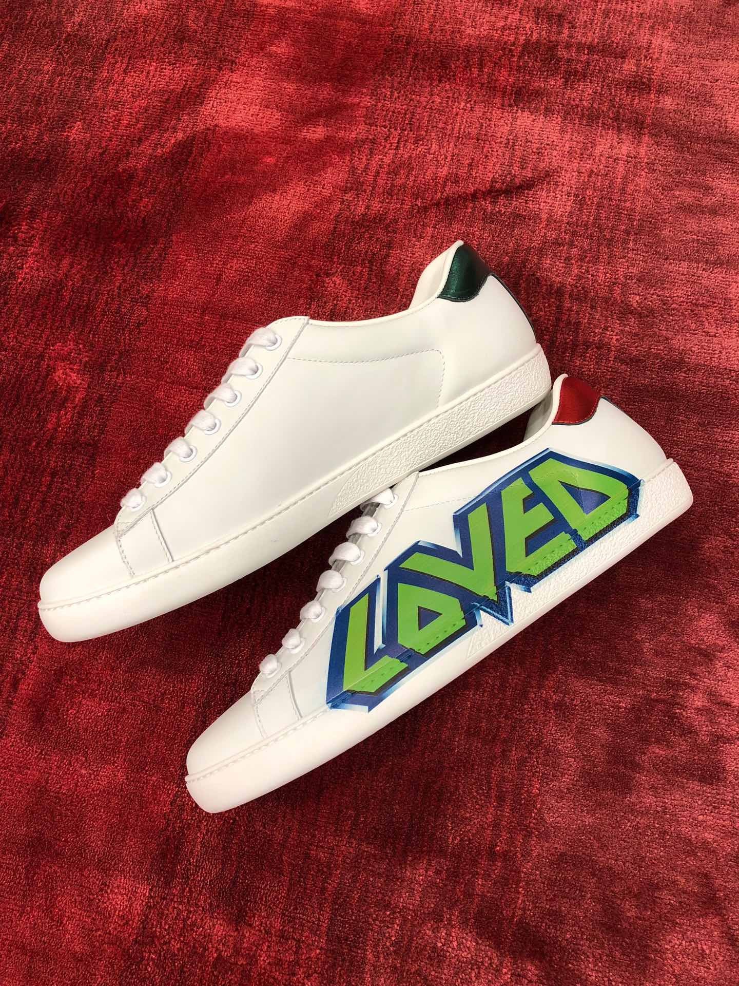 Sneakers & Shoes