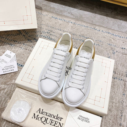 Sneakers & Shoes