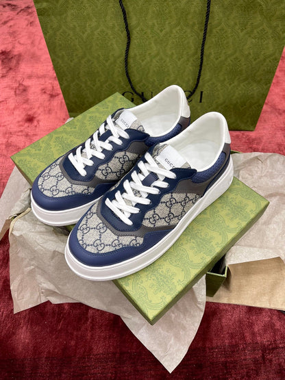 Sneakers & Shoes