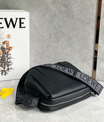 LO Messenger Bag