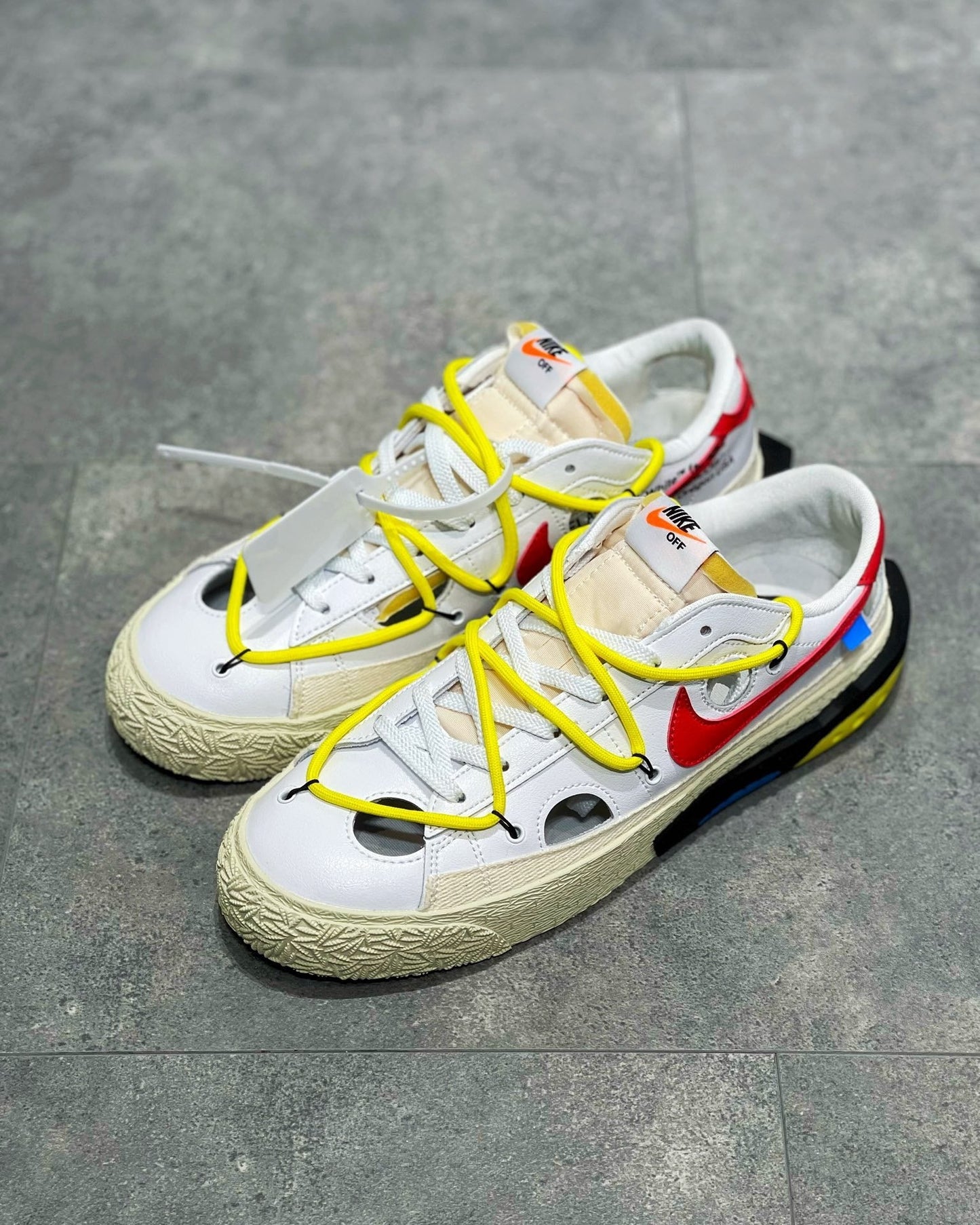 NKE Blazer Low 77 x Off-White