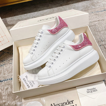 Sneakers & Shoes