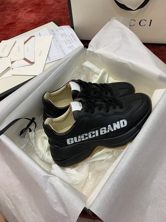 Sneakers & Shoes