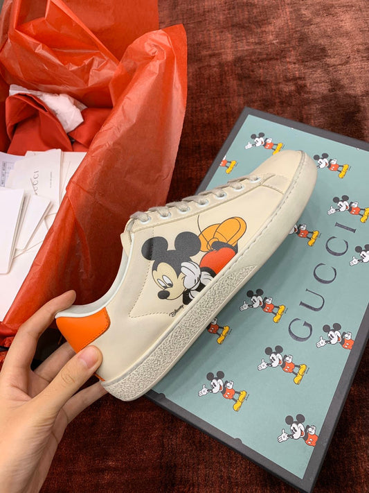 Sneakers & Shoes