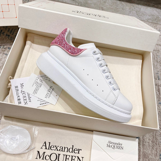 Sneakers & Shoes