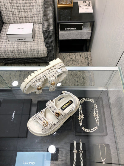 DAD SANDAL IN WHITE MIX BLACK TWEED FABRIC