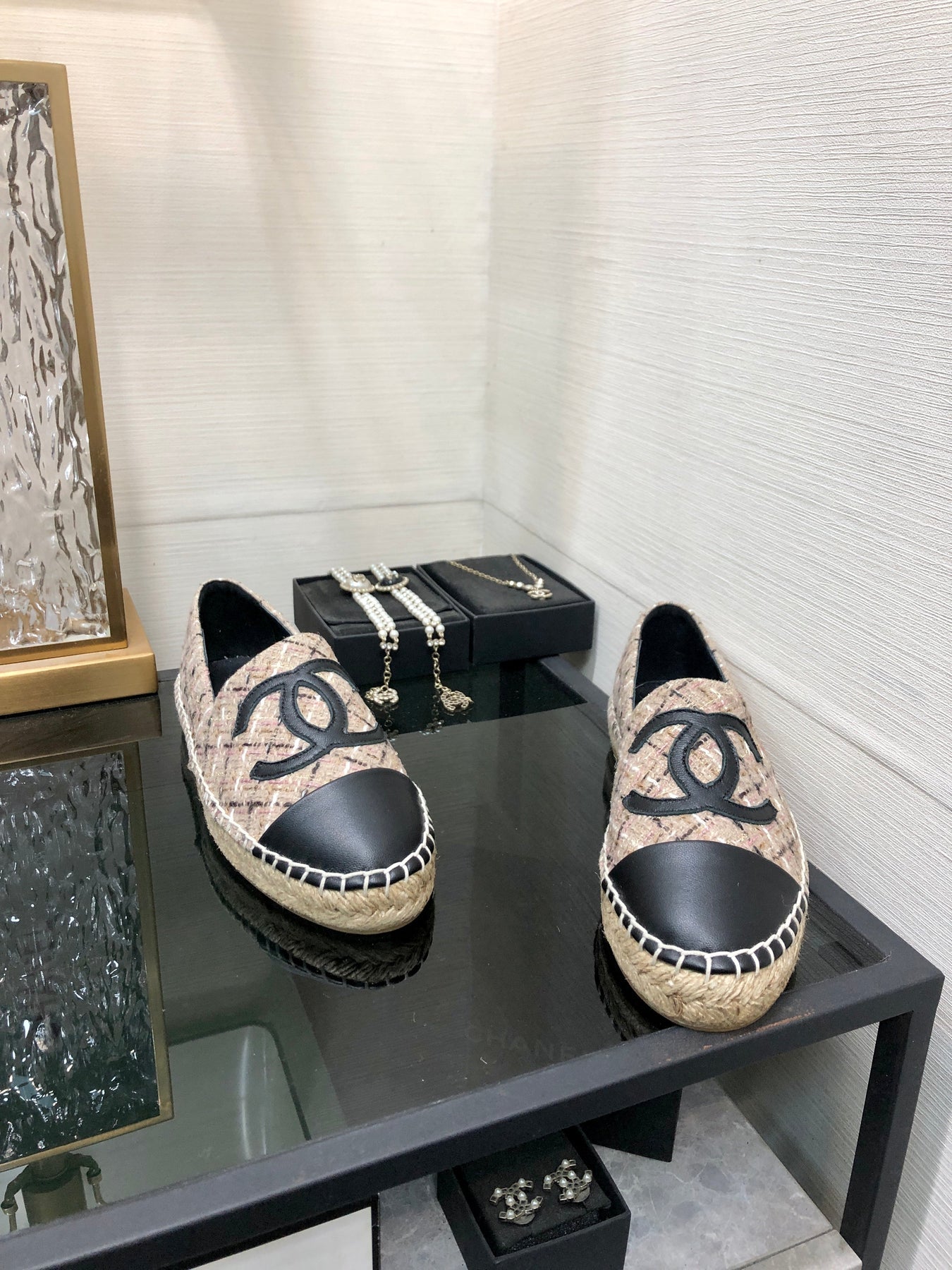 ESPADRILLE CAMEL BEIGE TWEED FABRIC AND BLACK CALFSKIN FLATS