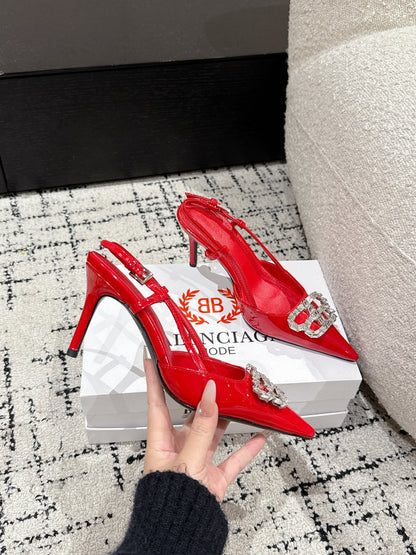 POINTED HIGH SLINGBACK IN RED PATENT CALFSKIN WITH CRYSTAL BUCKLE
