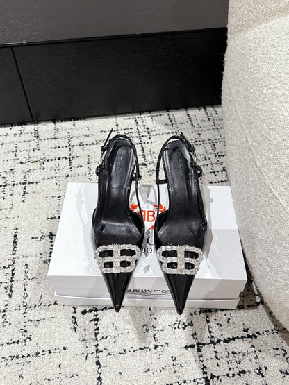 POINTED HIGH SLINGBACK IN BLACK PATENT CALFSKIN WITH CRYSTAL BUCKLE