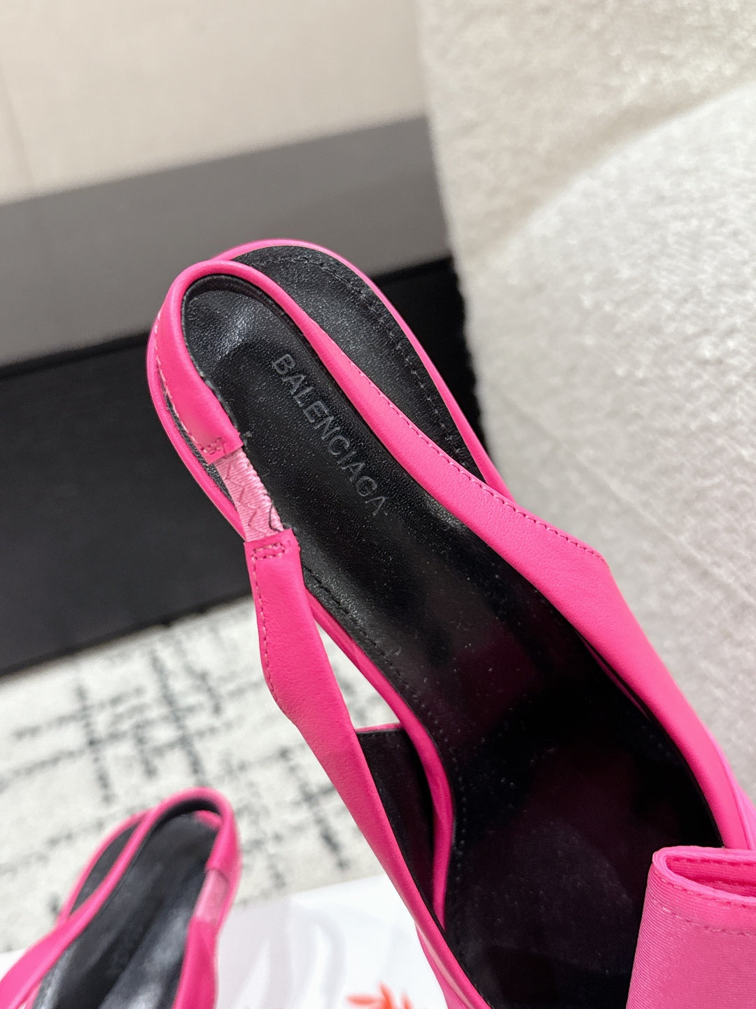 KNIFE CHEMISE 45MM SLINGBACK IN PUNCH PINK COTTON AND CALFSKIN