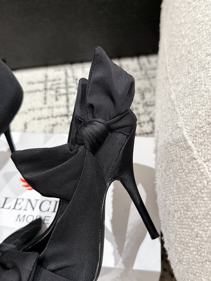 KNIFE KNOT 95MM PUMP IN BLACK STRETCH CUPRO AND NYLON JERSEY