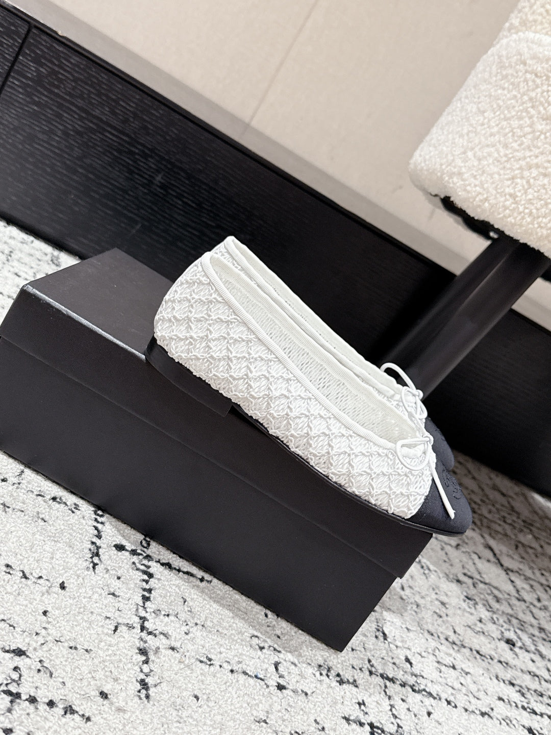 BALLET FLAT 25S IN WHITE MIX BLACK TWEED