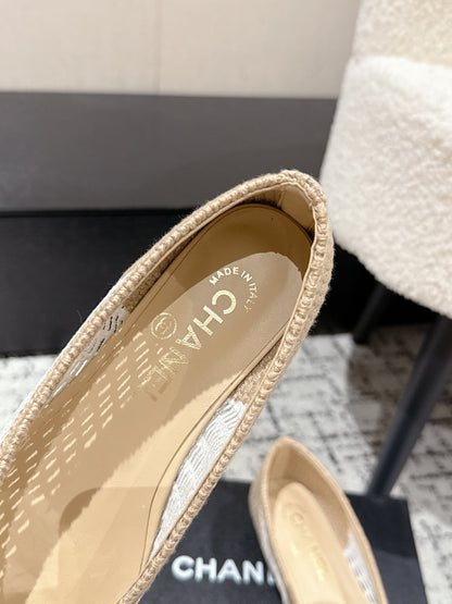 BALLET FLAT 25S IN OFF WHITE AND BEIGE RAFFIA