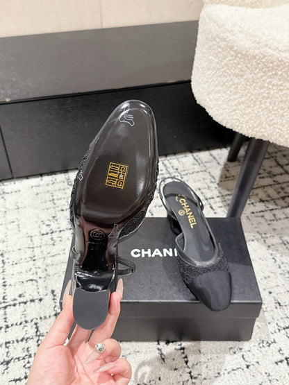 HIGH SLINGBACK 25S IN BLACK FABRIC AND CALFSKIN