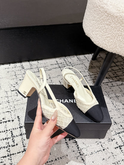 HIGH SLINGBACK 25S IN OFF WHITE FABRIC AND BLACK CALFSKIN CANVAS