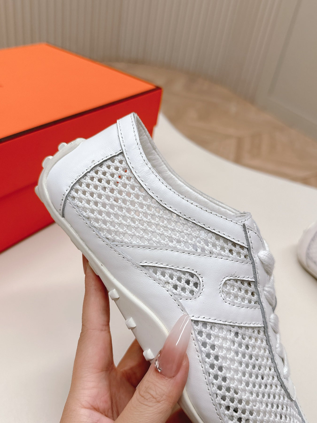 KIGA SNEAKER IN WHITE CROCHET KNIT AND CALFSKIN